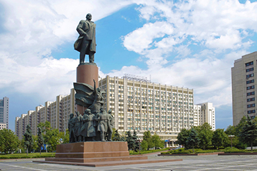 Памятник Ленину на Калужской площади